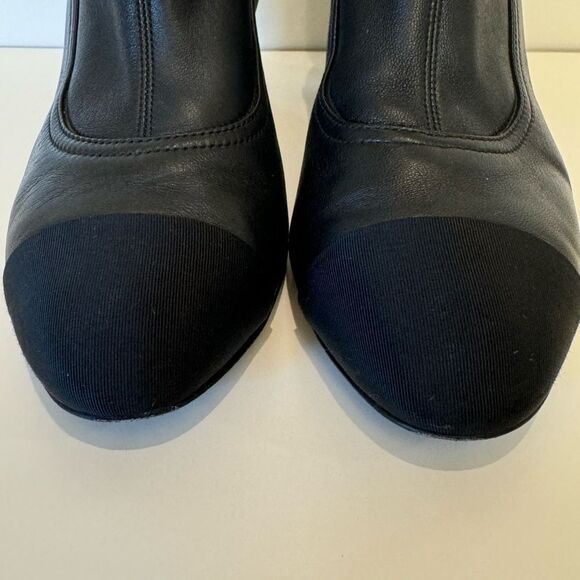 RARE Chanel Lambskin Rhinestone Logo Heeled Boots EU 37 US 6.5 KarlLagerfeld Era - Picture 16 of 17